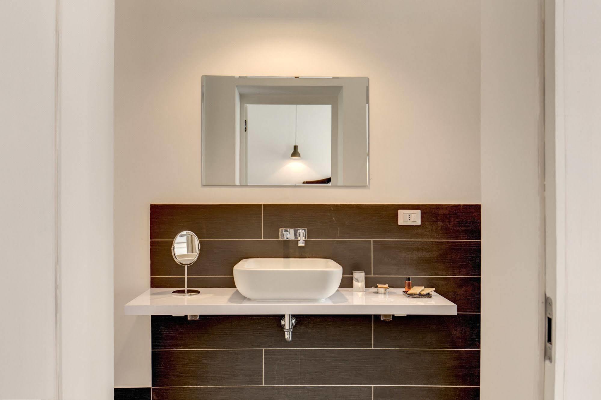 Residenza Bourbon Hotell Rom Exteriör bild