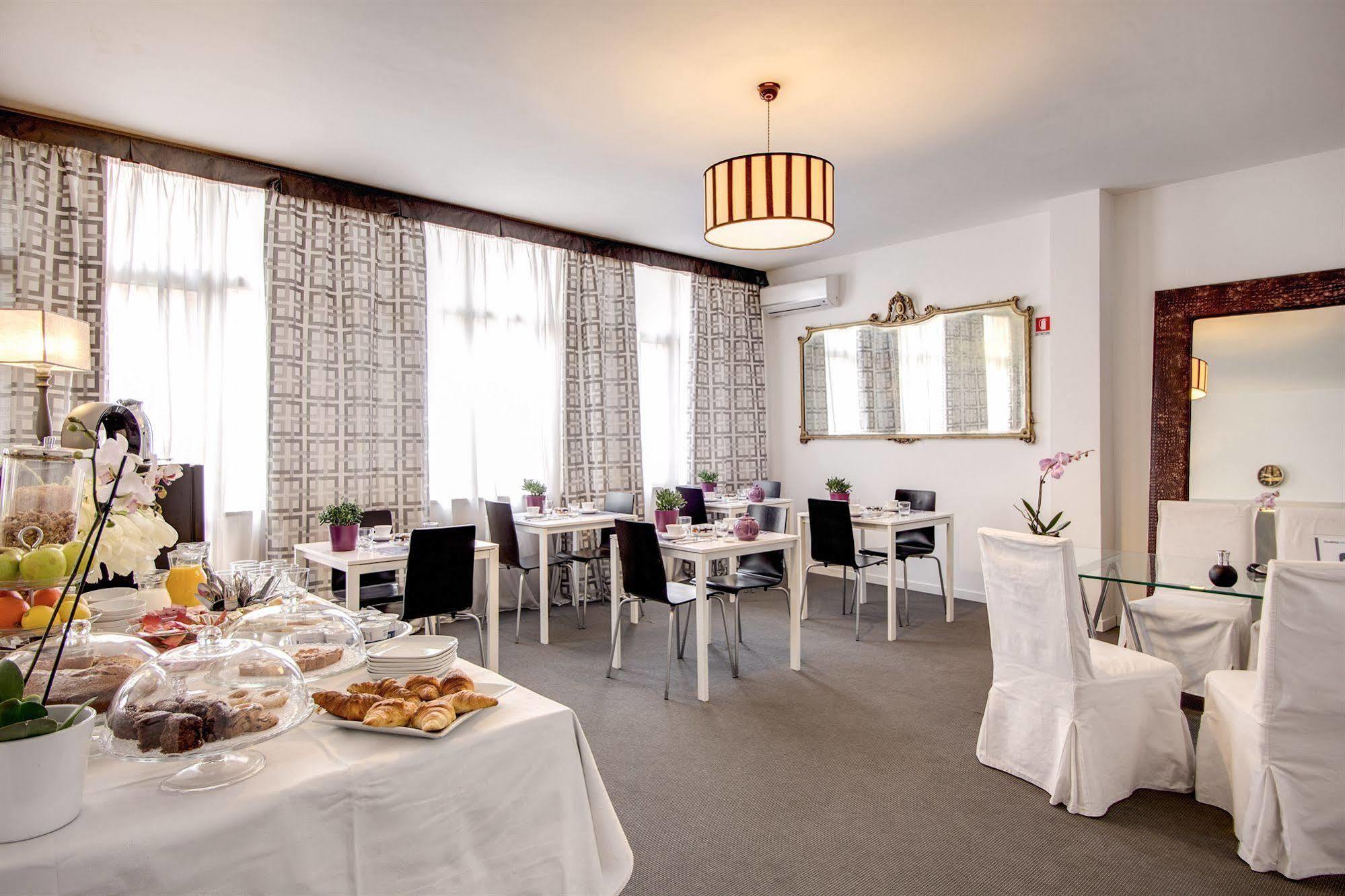 Residenza Bourbon Hotell Rom Exteriör bild